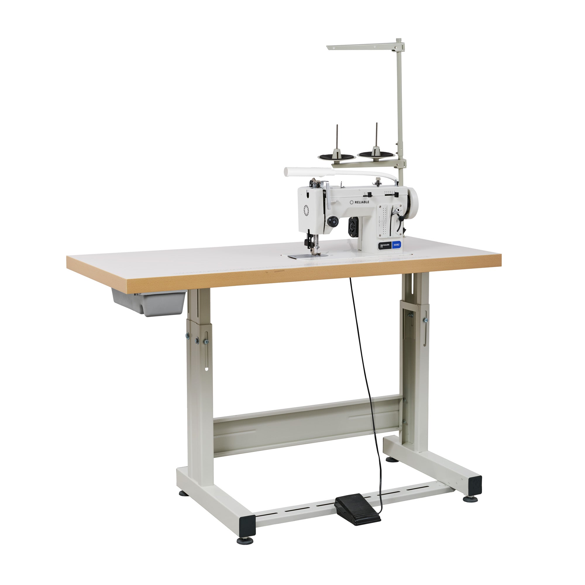BarracudaTM Fit Zig-Zag Stitch Fuß-Nähmaschine mit Tisch und Stand