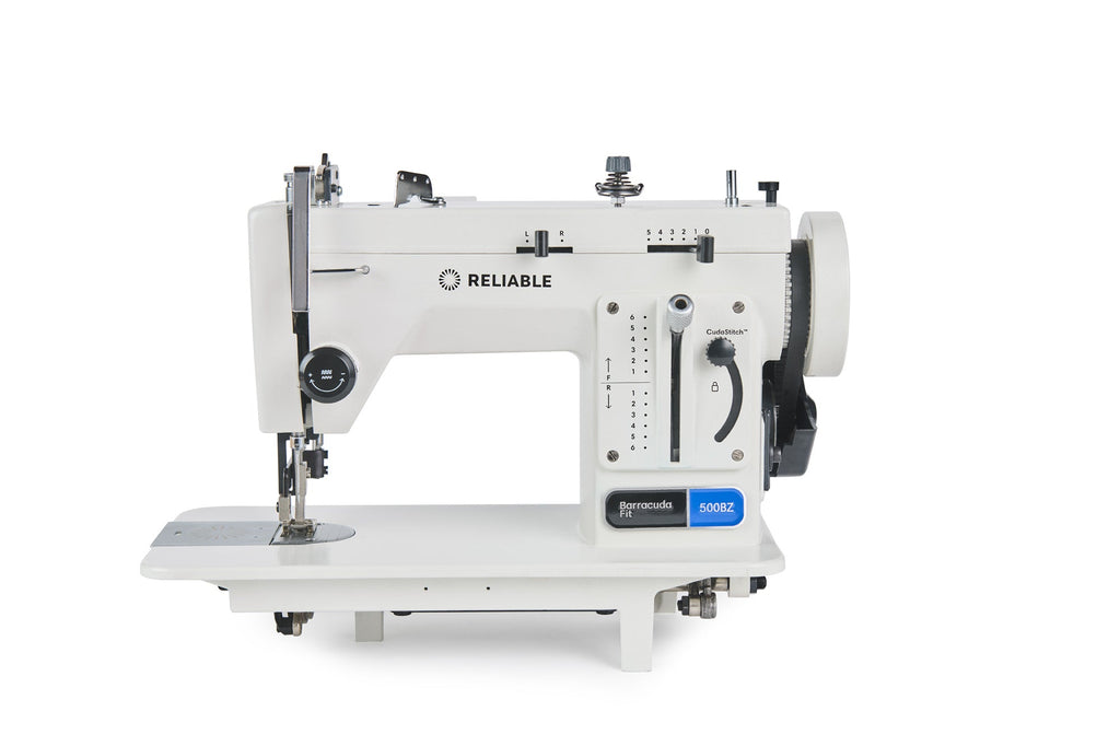 BarracudaTM Fit Zig-Zag Stitch Fuß-Nähmaschine mit Tisch und Stand