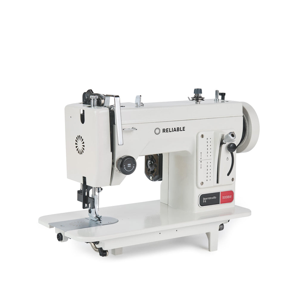 BarracudaTM Fit Straight Stitch Transportfuß Nähmaschine mit Tisch und Stand